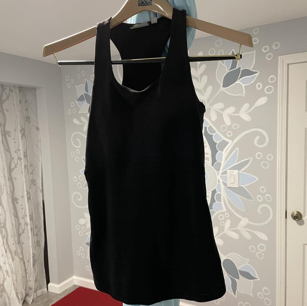 Athleta top